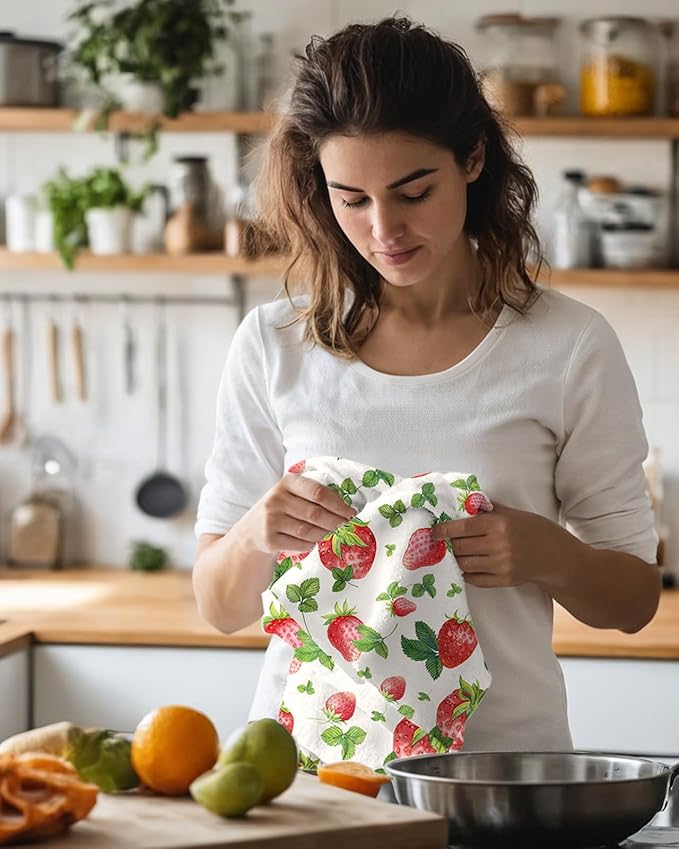 Microfiber Kitchen Towels - Set of 2 Dish Towels for Kitchen 18 x 26 Inch Home Decoration Leaf Strawberry Cute Spring Hand Towels Soft & Absorbent Aesthetic Design