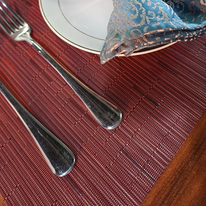 Red-A Placemats Set of 6 for Dining Table Heat-Resistant Washable Place Mats Woven Vinyl Kitchen Table Mats Easy to Clean,Wine red