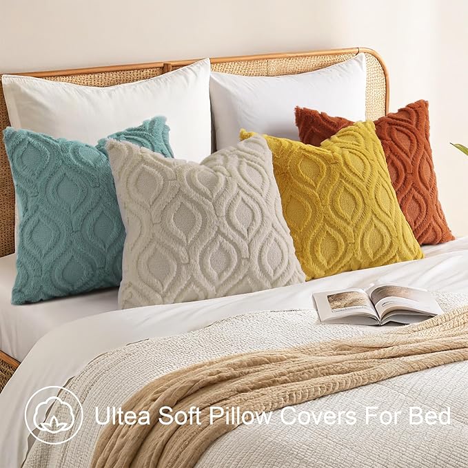 decorUhome Fall Throw Pillow Covers 22x22 Inch Set of 2, Soft Plush Decorative Faux Fur Beige Solid Couch Pillow Covers, Accent Farmhouse Neutral Square Euro Pillow Cases for Sofa Bed Living Room