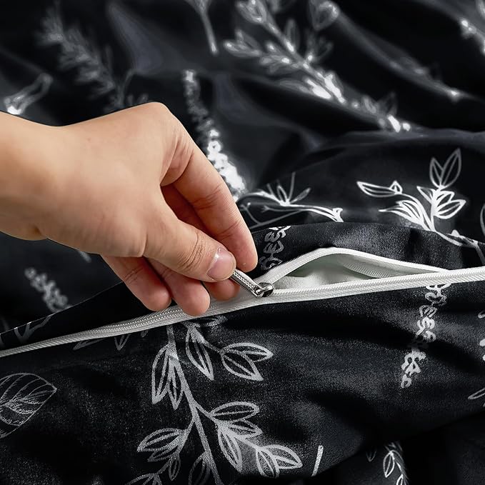 MUXHOMO Duvet Cover King Size, Reversible Floral Black Duvet Cover Set with Zipper Closure, 3 Pieces Botanical Patterns Soft Microfiber Bedding Set (90"x104", 2 Pillow Cases 20"×36")