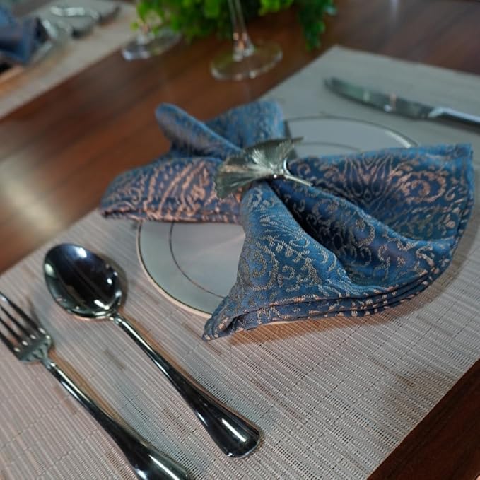 Red-A Placemats Set of 6 for Dining Table Heat-Resistant Washable Place Mats Woven Vinyl Kitchen Table Mats Easy to Clean,Cream