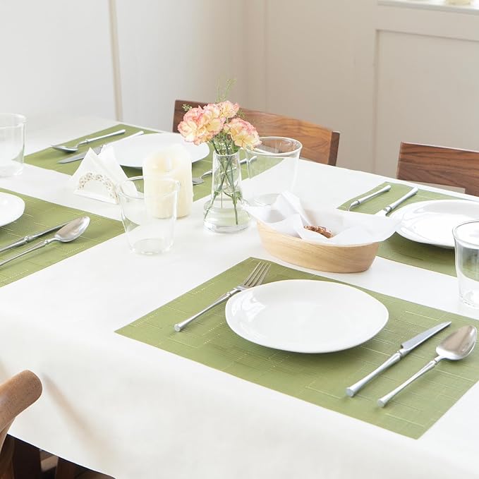Placemats Set of 8 Vinyl/Plastic Woven Place Mats for Kitchen Table Indoor/Outdoor Washable Placemat Wipeable Dining Table Mats (Oliver Green,8)