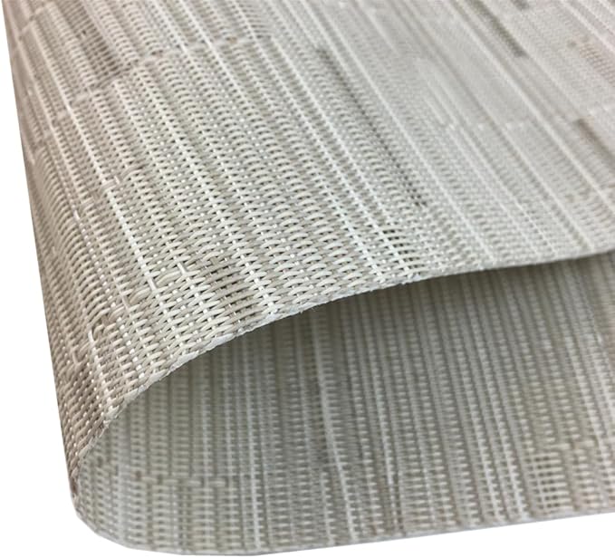 WAZAIGUR Placemats Set of 4 for Dining Table Heat-Resistant Washable Place Mats Woven Vinyl Kitchen Table Mats Easy to Clean,Cream