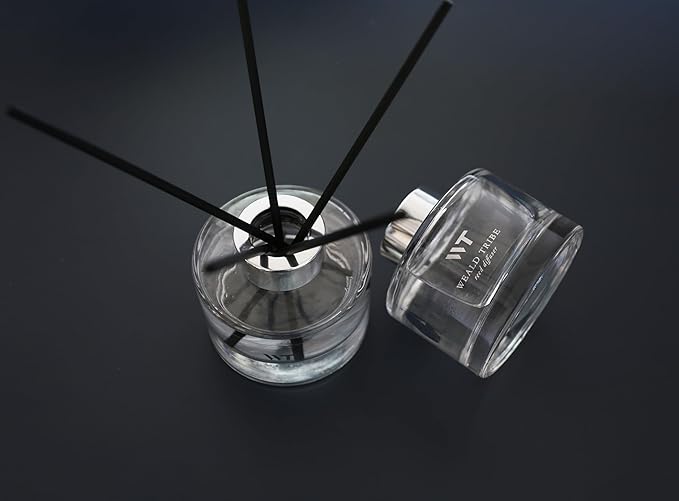 Flower Reed Diffuser Set Gardenia Scent for Bathroom Accessories Shelf Decor & Air Fresheners, Sticks Defusers with 5.1 fl oz Essential Oils & Leaves, House Bedroom Office Decor & Gifts