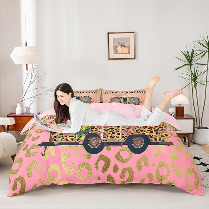 Camper Bedding Set Queen Size Comforter Cover for Kids Teen Girls Boys Room Decor,Happy Camping Theme Quilt Cover Leopard Cartoon Car Duvet Cover with 2 Pillowcases, Pink Golden