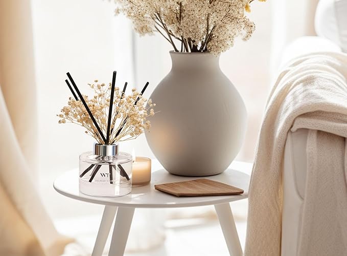 Flower Reed Diffuser Set Gardenia Scent for Bathroom Accessories Shelf Decor & Air Fresheners, Sticks Defusers with 5.1 fl oz Essential Oils & Leaves, House Bedroom Office Decor & Gifts