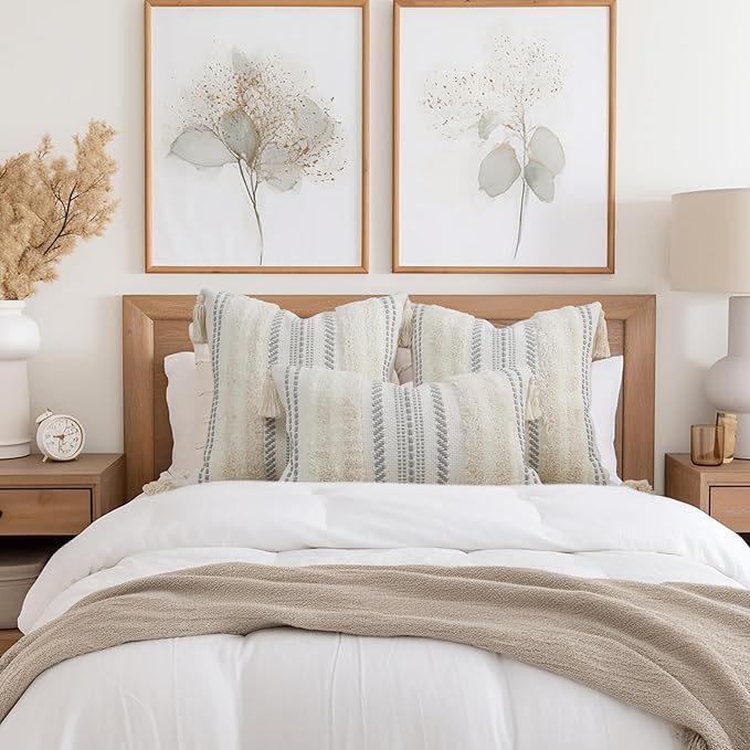 decorUhome Decorative Boho Throw Pillow Cover 18x18, Accent Neutral Textured Tufted Pillow Cover Striped for Couch Bed Sofa, Beige and Cream White, Pack of 1