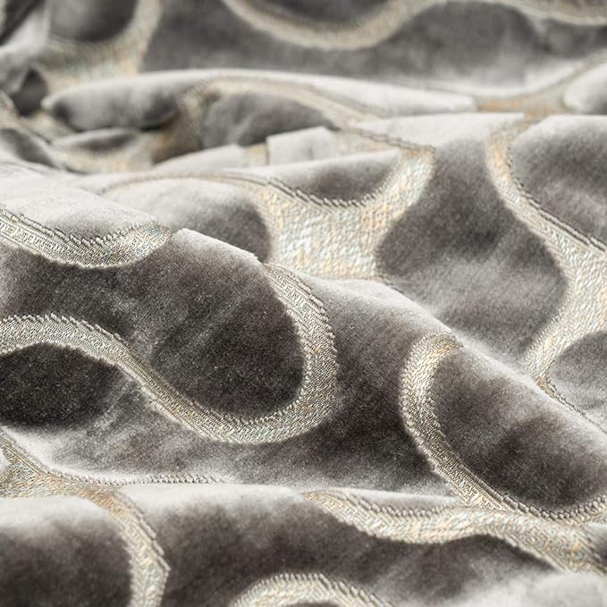 Yangest Silver Grey Square Throw Pillow Cover Wavy Velvet Cushion Cover Modern Zippered Pillowcase for Sofa Couch Bedroom Living Room Chair, 18 x 18 Inch