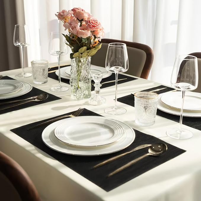 Placemats Set of 4 Vinyl/Plastic Woven Place Mats for Kitchen Table Indoor/Outdoor Washable Placemat Wipeable Dining Table Mats (Full Black,4)
