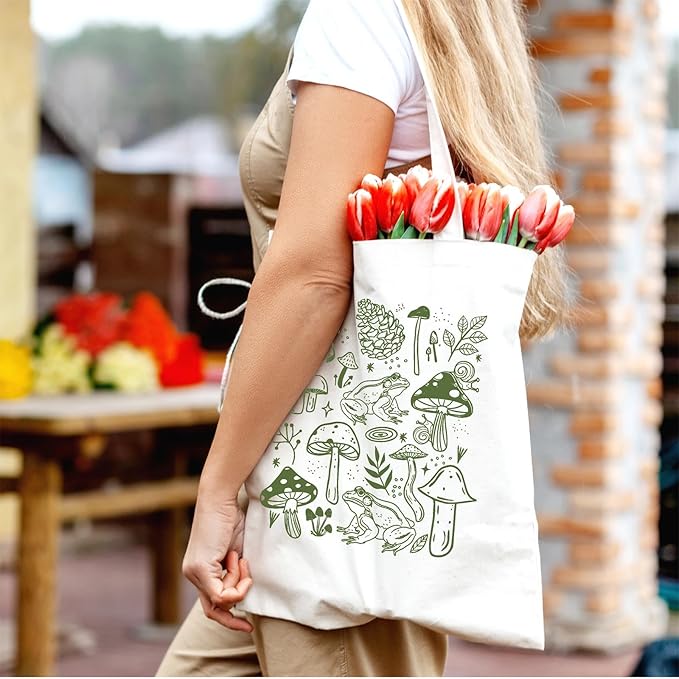 Mushroom Frog Tote Bag Cute Frogs Funny Canvas Bag Aesthetic Cotton Canvas Tote Bag for Women Gift Reusable Grocery Bag Shopping Beach Shoulder Bag