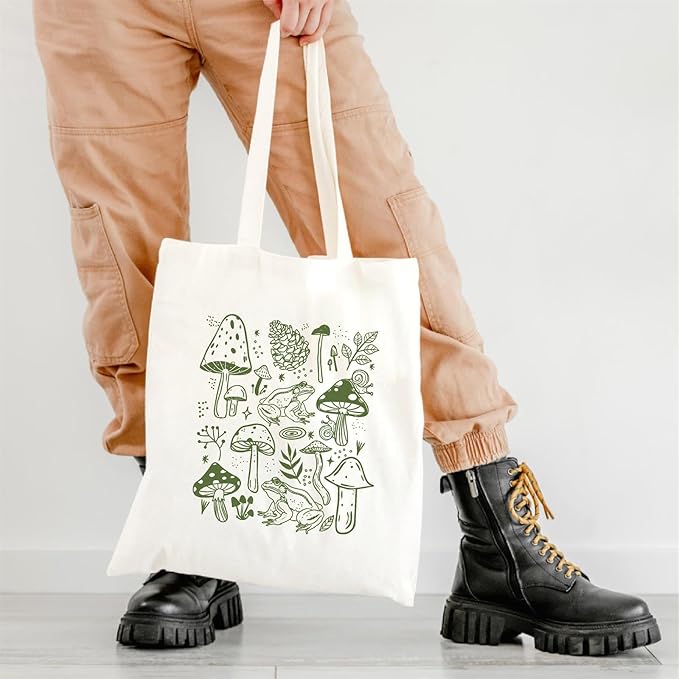 Mushroom Frog Tote Bag Cute Frogs Funny Canvas Bag Aesthetic Cotton Canvas Tote Bag for Women Gift Reusable Grocery Bag Shopping Beach Shoulder Bag