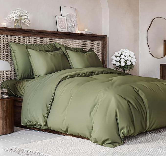 Duvet Cover King Size Set - Extra Soft King Size Duvet Cover 104 x 90 with 2 Pillow Shams - Hotel Luxury Easy Care and Fade Free w/Zipper Closures & Ties - Comfy Breathable Bedding Set (Sage Green)