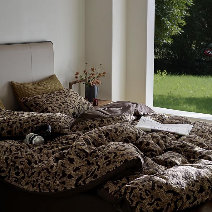 mixinni Leopard Duvet Cover Full Size Yarn-Dyed Leopard Print Jacquard Cotton Duvet Cover Set-Vintage Floral Pattern Bedding Set with Pillowcases Perfect for Him and Her-(Full Size, Brown)