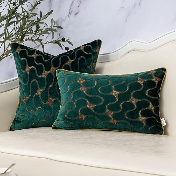 Yangest Green Square Throw Pillow Cover Wavy Velvet Cushion Cover Modern Zippered Pillowcase for Sofa Couch Bedroom Living Room Chair, 18 x 18 Inch