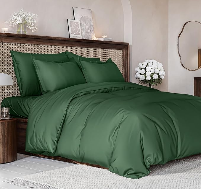 Duvet Cover King Size Set - Extra Soft King Size Duvet Cover 104 x 90 with 2 Pillow Shams - Hotel Luxury Easy Care & Fade Free w/Zipper Closures & Ties - Comfy Breathable Bedding Set (Emerald Green)