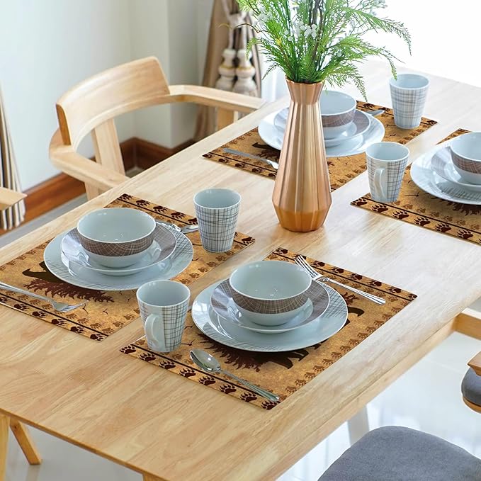Giwawa 12"x18" Rustic Bear Placemats Set of 4 Vintage Cabin Lodge Wildlife Forest Animal Place Mat Heat Stain Resistant Linen Table Mats for Kitchen Dining Tabletop Farmhouse Picnic Decor