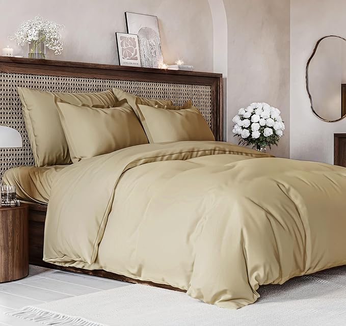 Duvet Cover Queen Size Set - Extra Soft Queen Size Duvet Cover 90 x 90 with 2 Pillow Shams - Hotel Luxury, Easy Care and Fade Free with Zipper Closures & Ties - Comfy, Breathable Bedding Set (Beige)