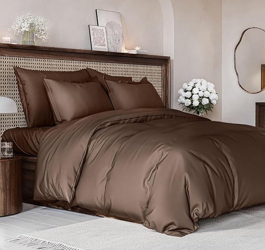 Duvet Cover Queen Size Set - Extra Soft Queen Size Duvet Cover 90 x 90 with 2 Pillow Shams - Hotel Luxury, Easy Care and Fade Free with Zipper Closures & Ties - Comfy, Breathable Bedding Set (Brown)