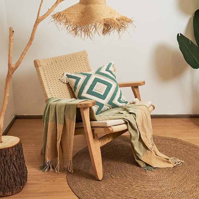 lifein 18x18 Pillow Covers-Throw Pillow Cover,Tufted Boho Jacquard Pillow Covers,Farmhouse Decorative Pillow Cover,Pillow Cases for Gift,Couch,Sofa,Bed,Chair,Living Room,Home Decor(18x18inch)