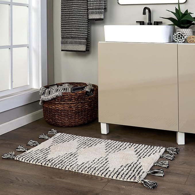 SKL Home Geo Rug for Bath/Kitchen/Bar & Gift, Tan