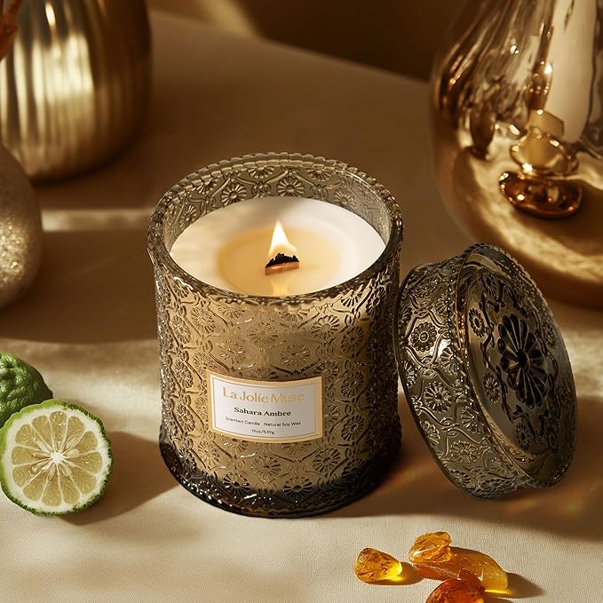 LA JOLIE MUSE Fall Candle | Sahara Amber Candle – Bergamot, Clove & Amber | 19 oz Wooden Wick | Natural Soy Wax | 90 Hours Clean Burn | Gift-Ready for Cozy Nights | Elevated Fall Décor