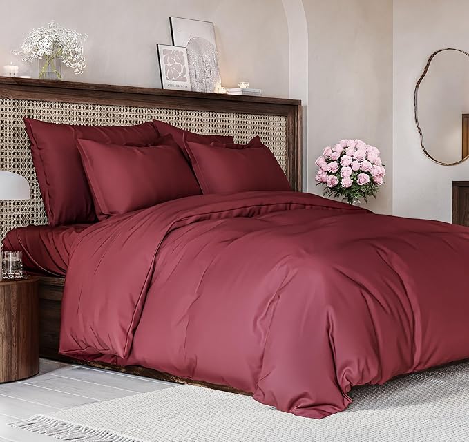 Duvet Cover Full Size Set - Extra Soft Full Size Duvet Cover 80 x 90 with 2 Pillow Shams - Hotel Luxury Easy Care and Fade Free with Zipper Closures & Ties - Comfy Breathable Bedding Set (Burgundy)