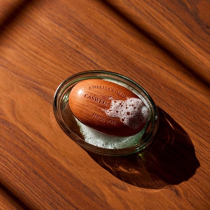 Caswell-Massey Woodgrain Sandalwood Natural Bar Soap for Men & Women, Moisturizing Body Soap Bar for All Skin Types, Made with Essential Oils & Plant-Based Formula for Soft Skin, Made in USA, 5.8 oz