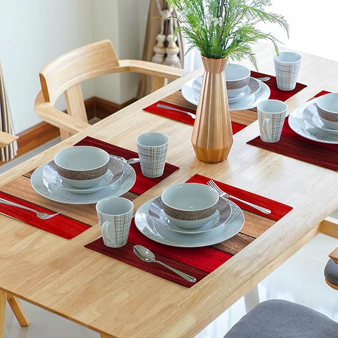 Giwawa Rustic Wood Placemats Set of 4- Retro Red Brown Wooden Board Linen Place Mat 12x18 Inch- Farmhouse Country Style Washable Heat Resistant Table Mats for Kitchen Dining Cabin Decor