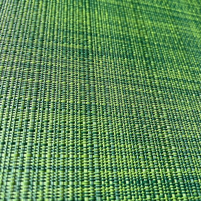 WAZAIGUR Placemats Set of 6 for Dining Table Heat-Resistant Washable Place Mats Woven Vinyl Kitchen Table Mats Easy to Clean,Hunter Green