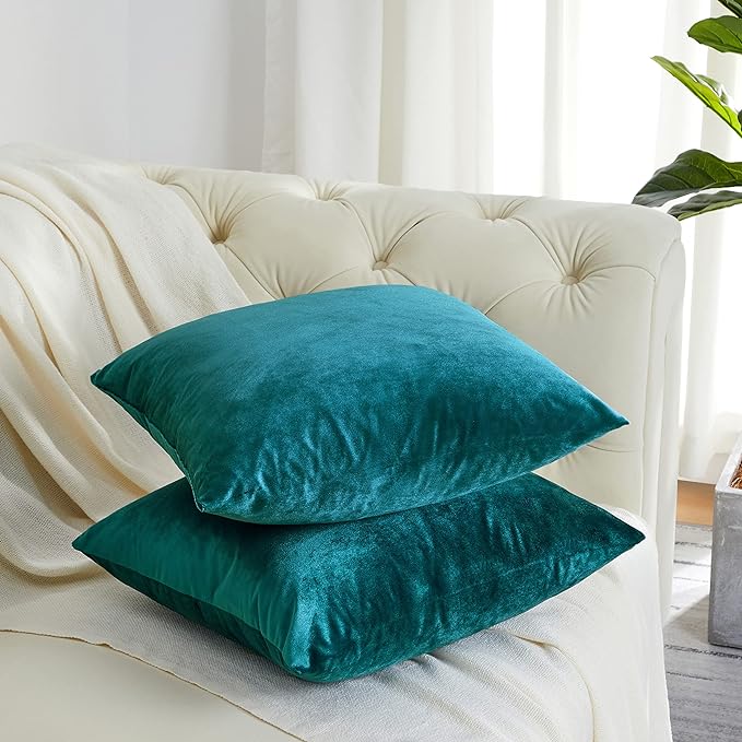 GIGIZAZA Decorative Throw Pillow Covers 18 x 18,Teal Peacock Green Soft Pillow Covers Velvet,Set of 4 Decor Square Cushion Covers