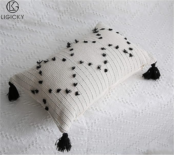 LIGICKY Boho Lumbar Pillow Covers 12x20 Inch Decorative Throw Pillows for Couch Chair Sofa Black and Off White Woven Tufted Pillow Case with Tassels