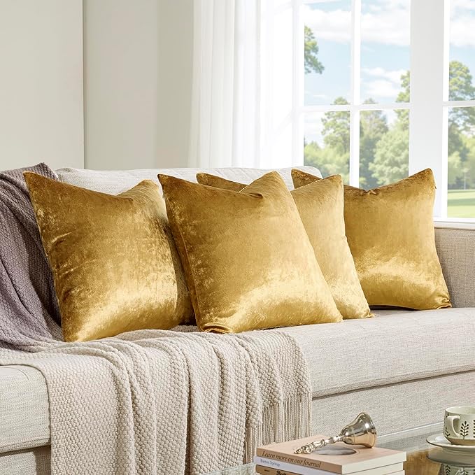 GIGIZAZA Velvet Gold Pillow Covers 18x18，Pack of 4 Decorative Throw Pillow Soft Covers Square Couch Pillow Modern Covers Living Room Luxury Cushion Covers