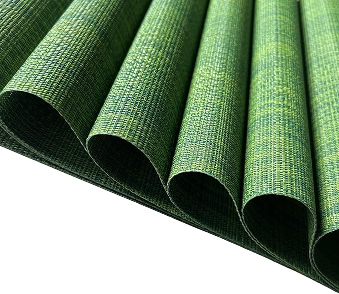 WAZAIGUR Placemats Set of 6 for Dining Table Heat-Resistant Washable Place Mats Woven Vinyl Kitchen Table Mats Easy to Clean,Hunter Green