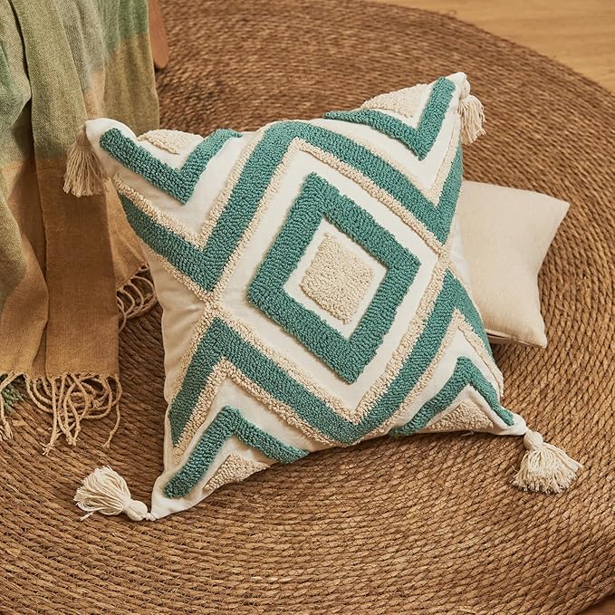 lifein 18x18 Pillow Covers-Throw Pillow Cover,Tufted Boho Jacquard Pillow Covers,Farmhouse Decorative Pillow Cover,Pillow Cases for Gift,Couch,Sofa,Bed,Chair,Living Room,Home Decor(18x18inch)